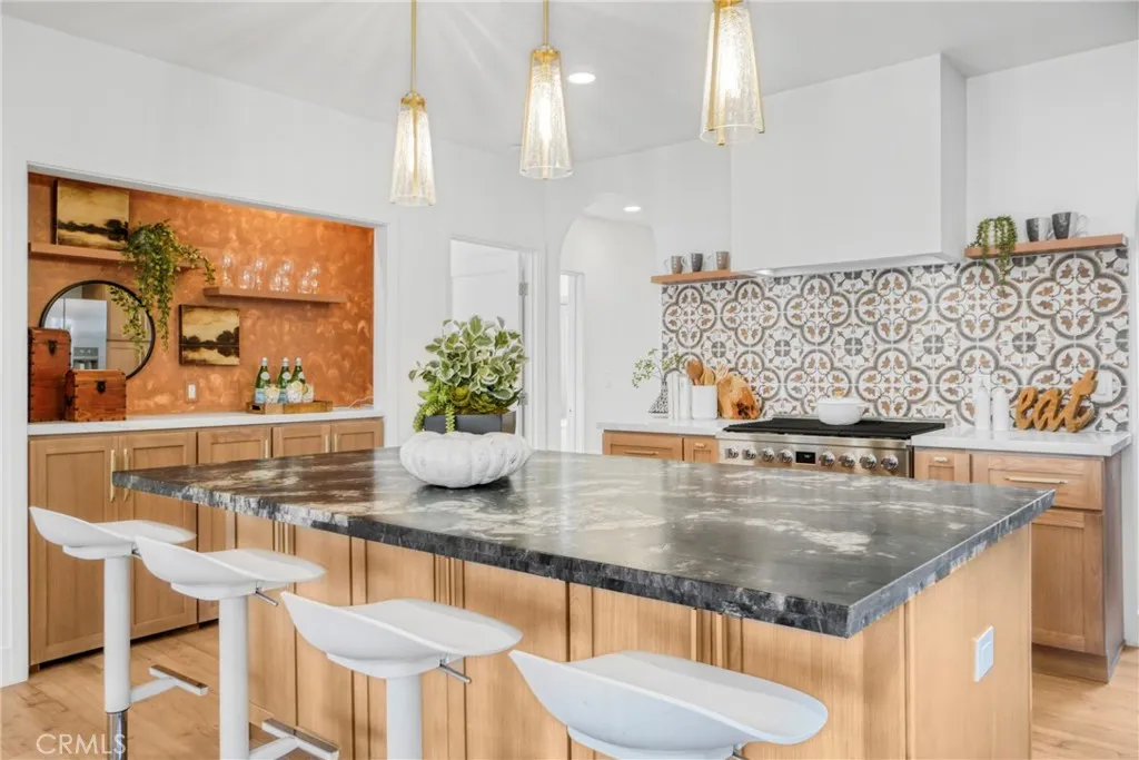 6325 Long, Los Angeles, California 90043 home-pic-18